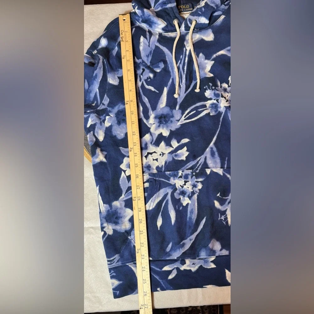 Polo Ralph Lauren Hoodie Blue and White‎ floral size medium can be unisex